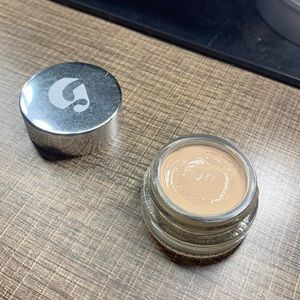 Glossier stretch concealer and shade G11